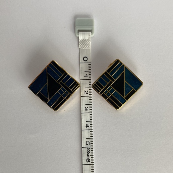 Vintage Abstract Clip-On Earrings - Picture 5 of 5